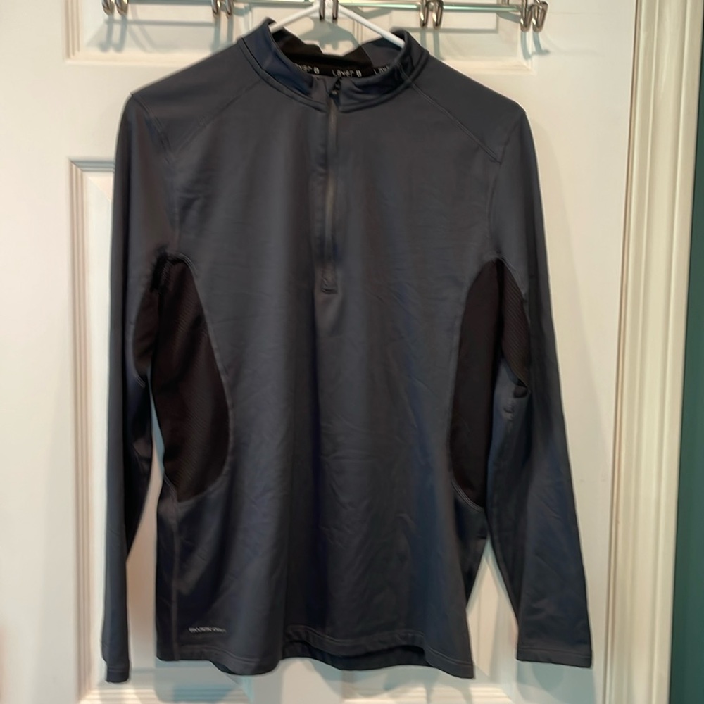Layer 8 men’s performance top